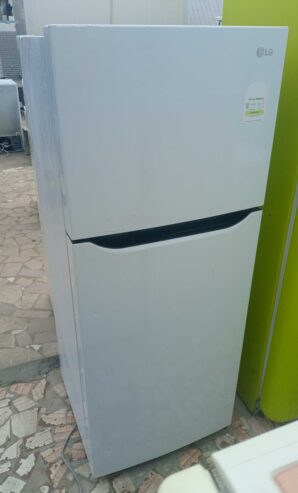 Tokumbo LG inverter double door fridge and freezer