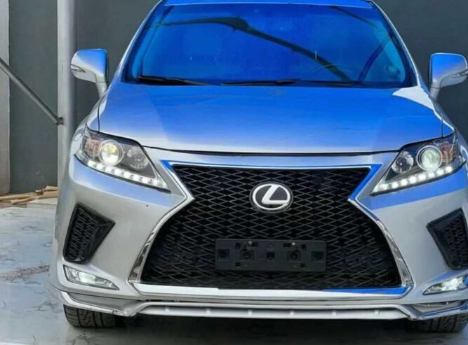 *💎 REGISTERED LEXUS RX350* 💎2010 upgraded to 2018 💎 Fully pimped 💎Full Option 💎Alloy Rims 💎 Reverse Camera 💎 Navigating system 💎Power boot 💎Power steering 💎 Catalyst intact More Features 💯 Location 👇 Abule-egba Lagos State *Price:10.5million naira 💸💸 owners