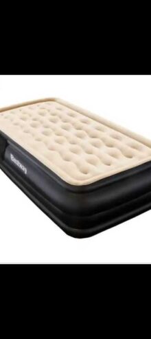 Air bed mattress with automatic pumping machine