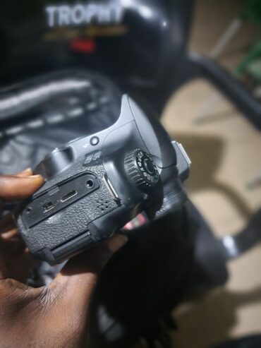 Canon 60d body only