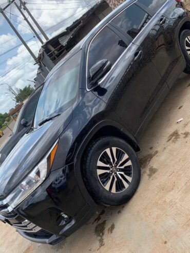 Few months used toyota highlander 2016