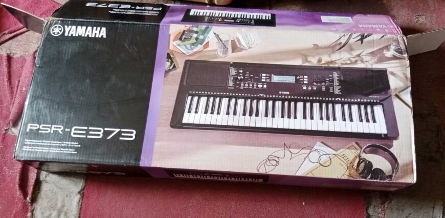 Original Yamaha keyboard mod psr-le373