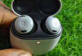 Google pixel earbud