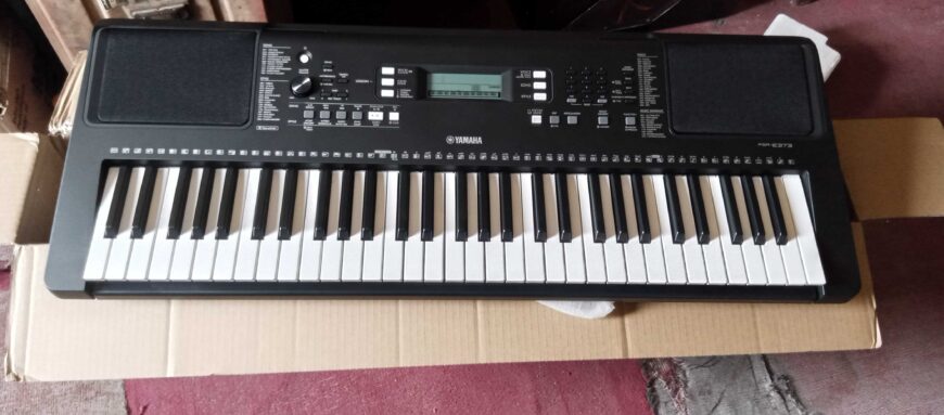 Original Yamaha keyboard mod psr-le373