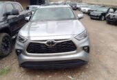 P Toyota Highlander 2020