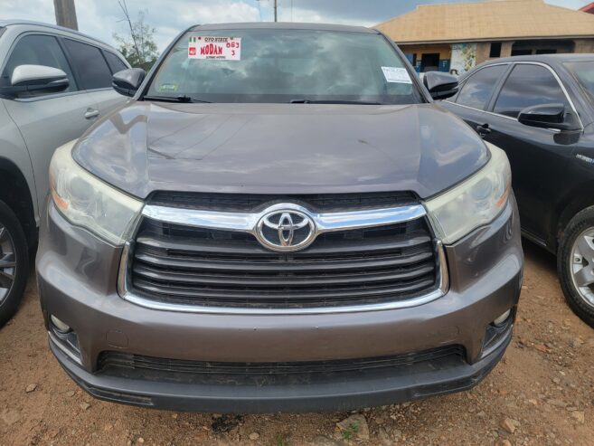 TOYOTA HIGHLANDER 2015 TOKUNBO