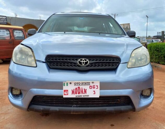 Toyota Matrix 2005 with clean body and interior