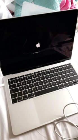 Apple MacBook Air 13 Apple M1