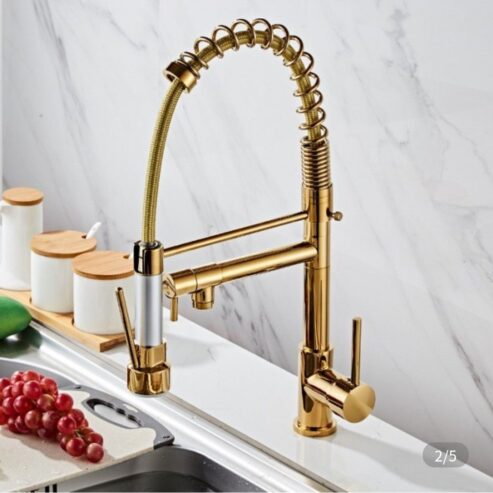 Gold kitchen sink tap