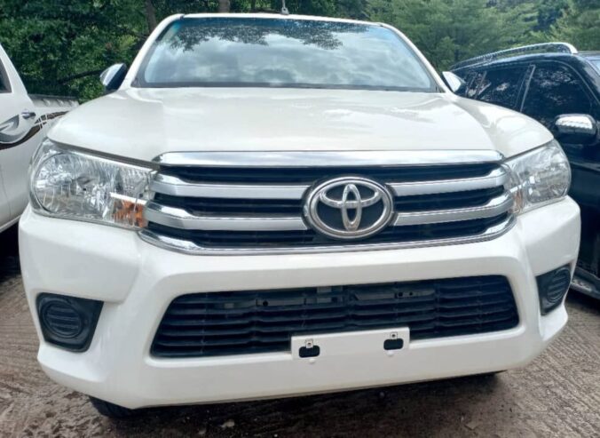 TOYOTA HILUX 2018 TOKUNBO