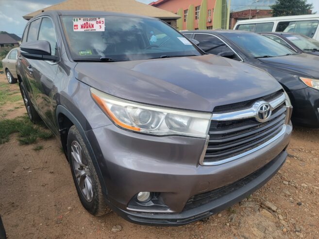 TOYOTA HIGHLANDER 2015 TOKUNBO