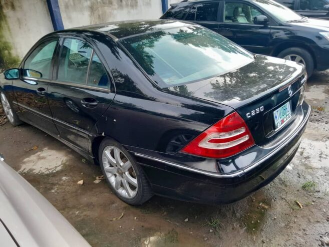 Mercedes Benz C230