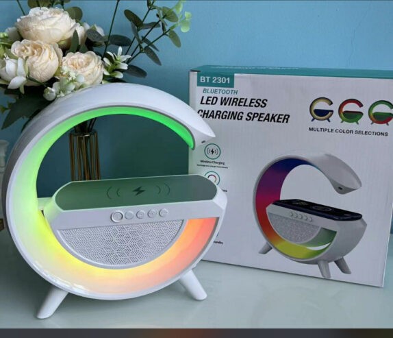 Wireless charging speakers