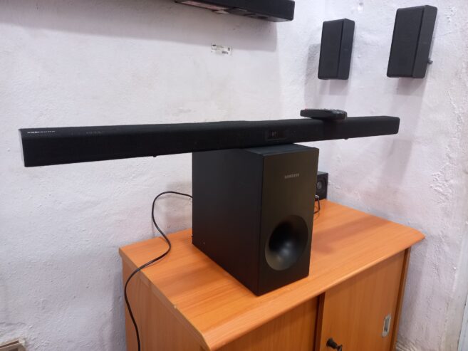 SAMSUNG SOUNDBAR J355