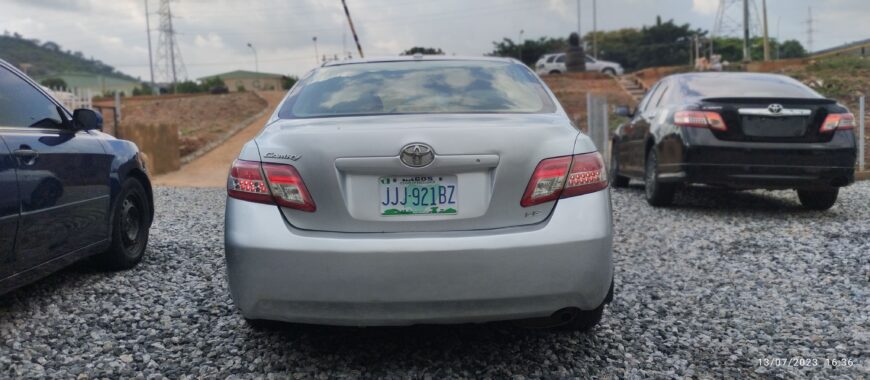 2010 Toyota Camry LE