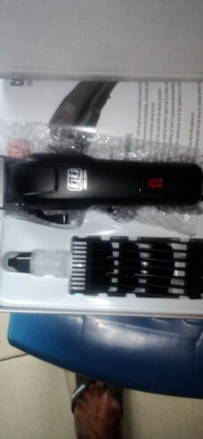 Rechargeable clippers