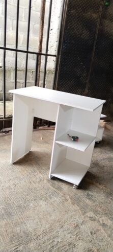 Reading Table made with high density fiberboard