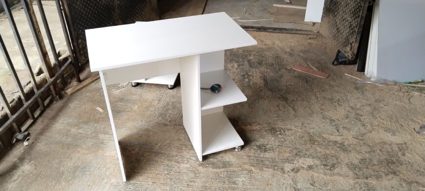 Reading Table made with high density fiberboard