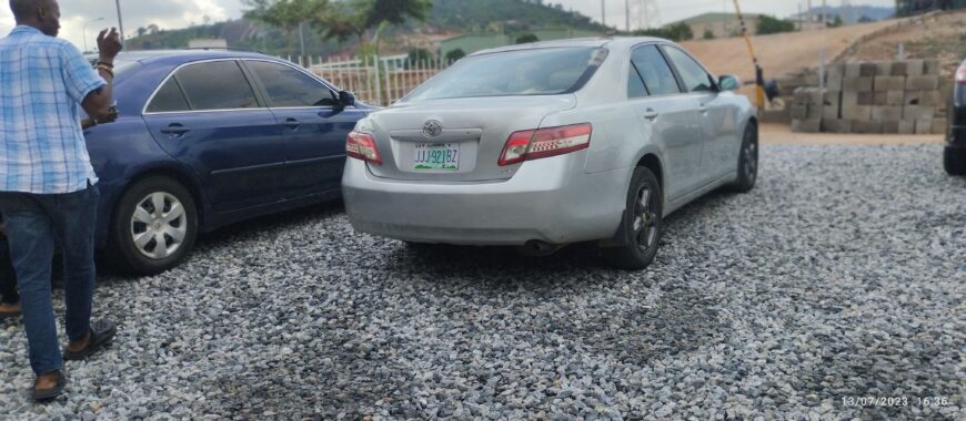 2010 Toyota Camry LE