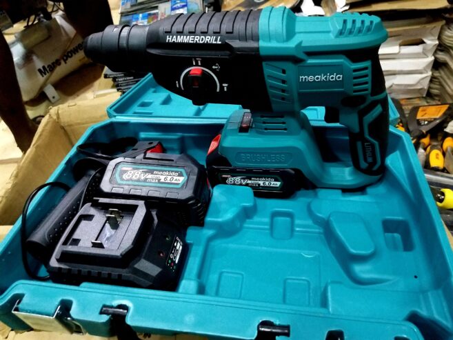 Battery hammer drill