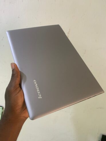 Lenovo ideapad u330p