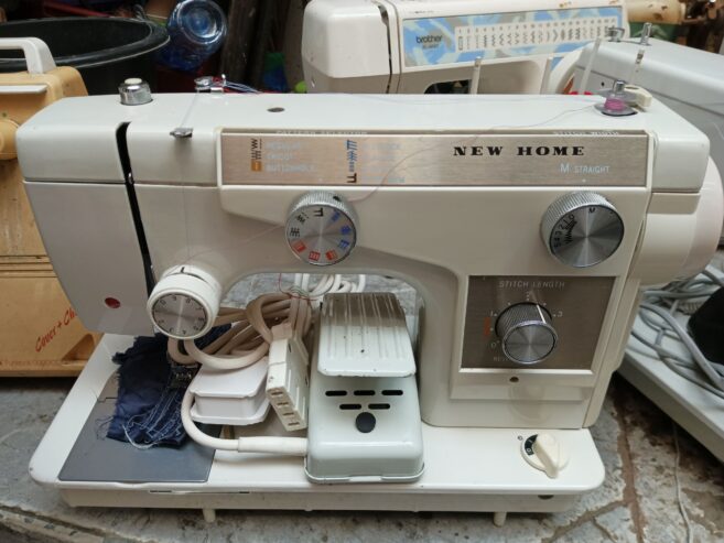 Electric n manual straight sewing zigzag n buttonhole London