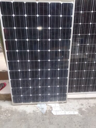 300 watts solar panels