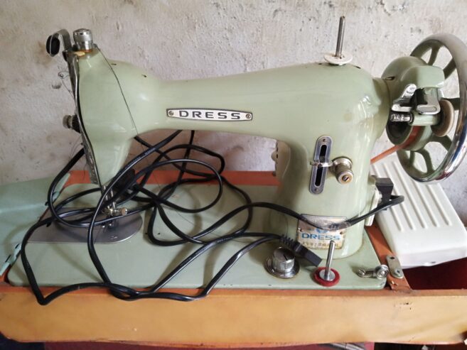 Electric n manual straight sewing machines Available Korea