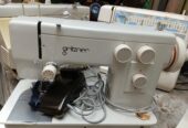 Electric n manual straight sewing zigzag n buttonhole London