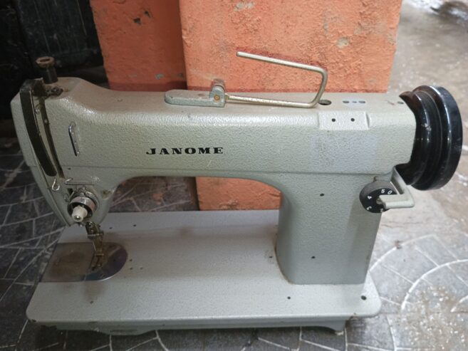 Manual semi industrial straight sewing machines