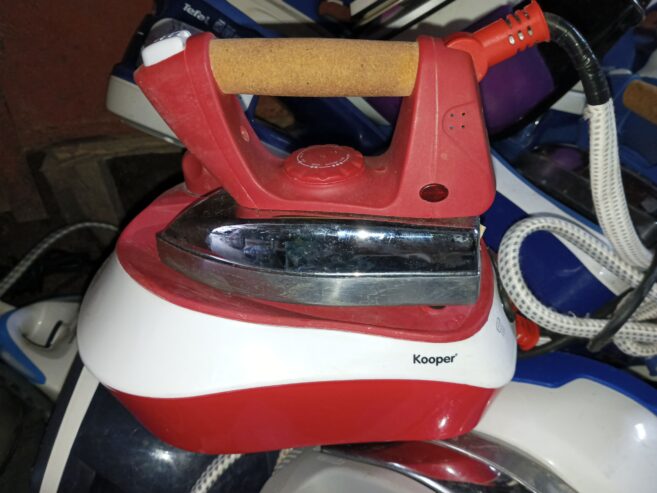 Electric industrial steam iron