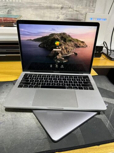 MacBook pro 2019 13inches