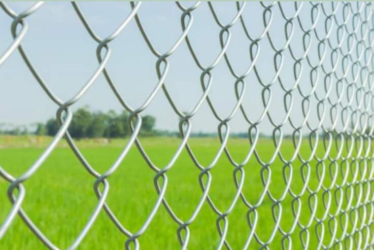 Chainlink fencing wire