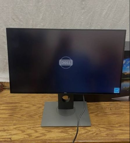 Dell ultrasharp 25inch frameless monitor 2k resolution IPS