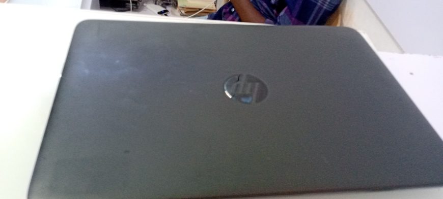 Hp laptop elite 840 g2 Intel core i5