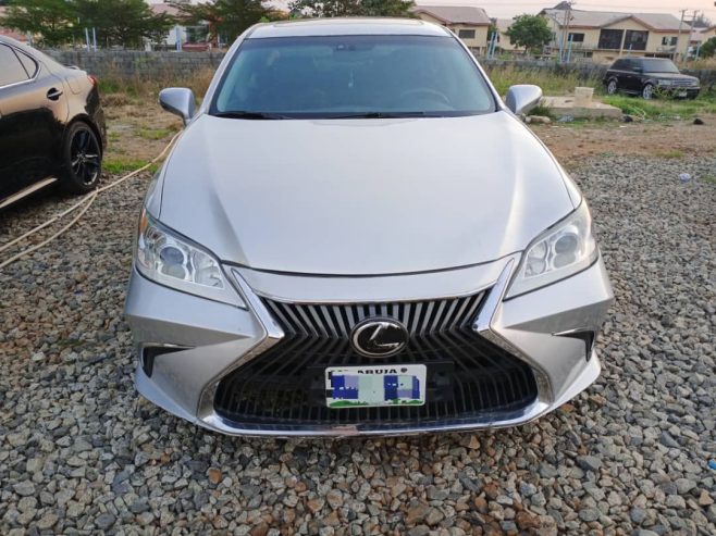 2010 lexus ES 350