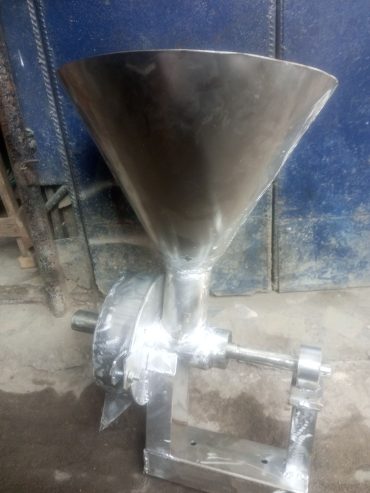 Cassava grinding milll